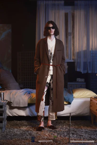 Look 39